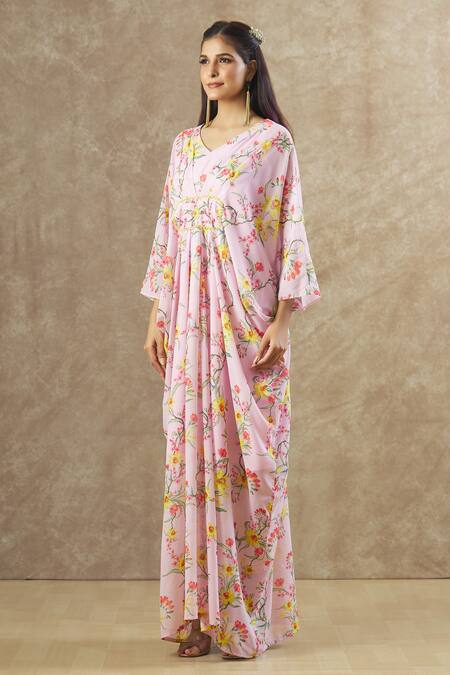 Keerthi Kadire_Red Georgette Embroidery, Sequins V-neck Floral Work Kaftan With Inner _at_Aza_Fashions