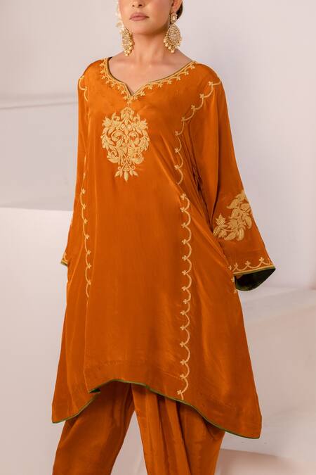 Shop Daljit Sudan Orange Crepe Embroidery, Piping Split V-neck Phiran And Drape Pant Set Online at Aza Fashions Shop_Daljit Sudan_Orange Crepe Embroidery, Piping Split V-neck Phiran And Drape Pant Set _Online_at_Aza_Fashions