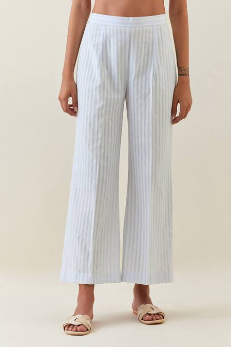 Anantaa By Roohi_Purple Cotton Embroidery Split V-neck Printed Kurta And Pant Set _Online_at_Aza_Fashions