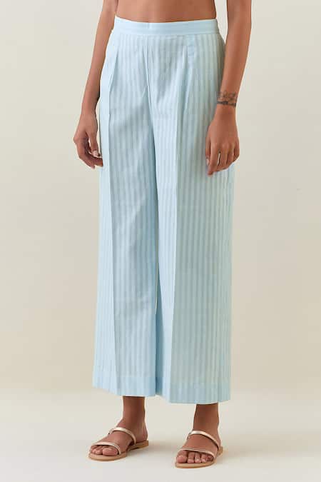 Anantaa By Roohi_Blue Cotton Embroidery Split V-neck Printed Linen Kurta And Pant Set _Online_at_Aza_Fashions