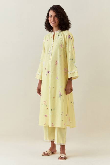Buy_Anantaa By Roohi_Yellow Cotton Embroidery Split Botanical Print Full Sleeve Kurta And Pant Set _Online_at_Aza_Fashions