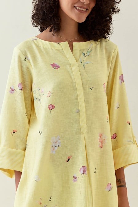 Shop Anantaa By Roohi Yellow Cotton Embroidery, Lace Linen Kurta And Striped Pant Set Online at Aza Fashions Shop_Anantaa By Roohi_Yellow Cotton Embroidery, Lace Linen Kurta And Striped Pant Set _Online_at_Aza_Fashions