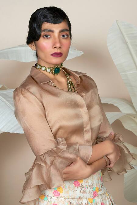 1999ad By Amita & Deepak Beige Organza Embroidery Shawl Neck Floral Print Lehenga With Shirt Online at Aza Fashions 1999ad By Amita & Deepak_Beige Organza Embroidery Shawl Neck Floral Print Lehenga With Shirt _Online_at_Aza_Fashions