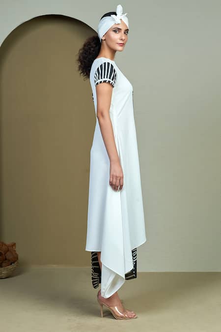 Shop_1999ad By Amita & Deepak_Black Georgette Round Neck Soren Tunic Dress _Online_at_Aza_Fashions