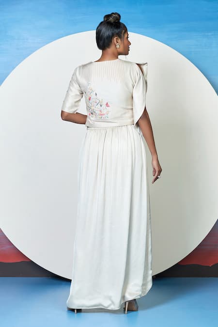 1999ad By Amita & Deepak_Beige Chanderi Embroidery Square Neck Muriel Crop Top And Skirt Set _Online_at_Aza_Fashions