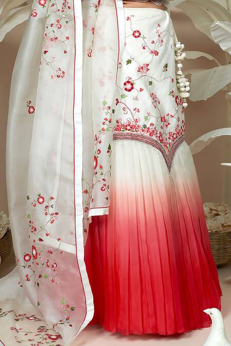 Shop 1999ad By Amita & Deepak White Chanderi, Organza Embroidery V-neck Jasper Flower Lehenga Set Online at Aza Fashions Shop_1999ad By Amita & Deepak_White Chanderi, Organza Embroidery V-neck Jasper Flower Lehenga Set _Online_at_Aza_Fashions