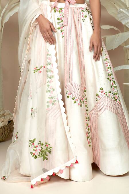 Buy 1999ad By Amita & Deepak Pink Chanderi Sequins, Beads, Embroidery V-neck Ashby Flower Lehenga Set Buy_1999ad By Amita & Deepak_Pink Chanderi Sequins, Beads, Embroidery V-neck Ashby Flower Lehenga Set