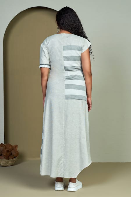 1999ad By Amita & Deepak_Grey Cotton, Chanderi Embroidery Round Neck Kara Ash Line Tunic _Online_at_Aza_Fashions