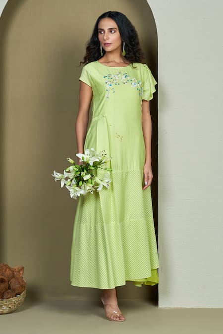 1999ad By Amita & Deepak Green Chanderi Embroidery Round Neck Placement Flower Tunic