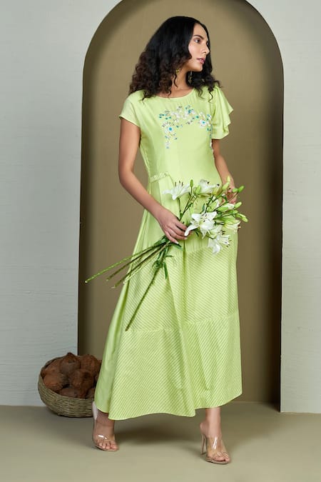 1999ad By Amita & Deepak Green Chanderi Embroidery Round Neck Placement Flower Tunic Online at Aza Fashions 1999ad By Amita & Deepak_Green Chanderi Embroidery Round Neck Placement Flower Tunic _Online_at_Aza_Fashions