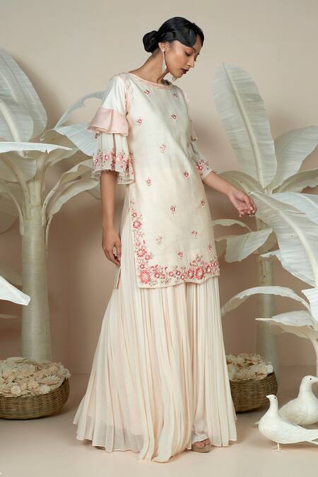 1999ad By Amita & Deepak Peach Chanderi Embroidery Round Neck Flower Kurta With Sharara at Aza Fashions 1999ad By Amita & Deepak_Peach Chanderi Embroidery Round Neck Flower Kurta With Sharara _at_Aza_Fashions