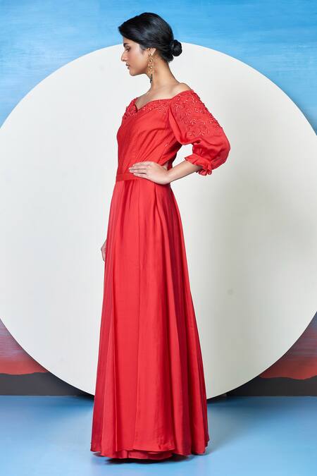 Buy 1999ad By Amita & Deepak Red Organza Embroidery Sweetheart Neck Chrys Rosette Gown Buy_1999ad By Amita & Deepak_Red Organza Embroidery Sweetheart Neck Chrys Rosette Gown