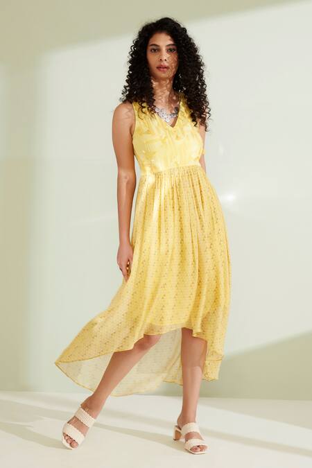 1999ad By Amita & Deepak_Yellow Viscose, Georgette Beads V-neck Blaine Geometric Print Dress _Online_at_Aza_Fashions