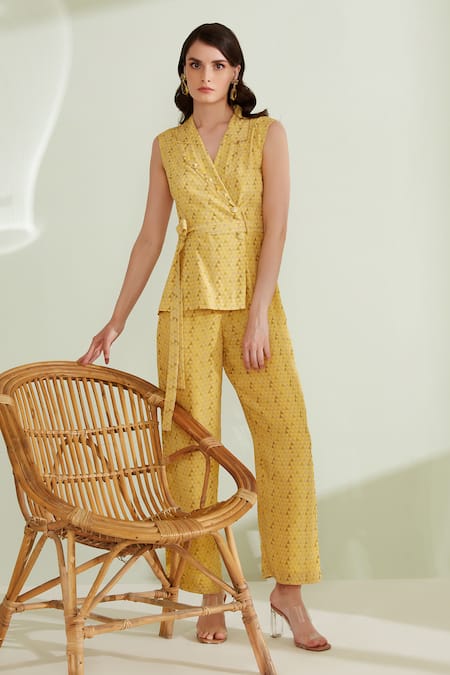 1999AD By Amita & Deepak Yellow Crepe Printed Geometric Lapel Collar Rayen Jumpsuit 