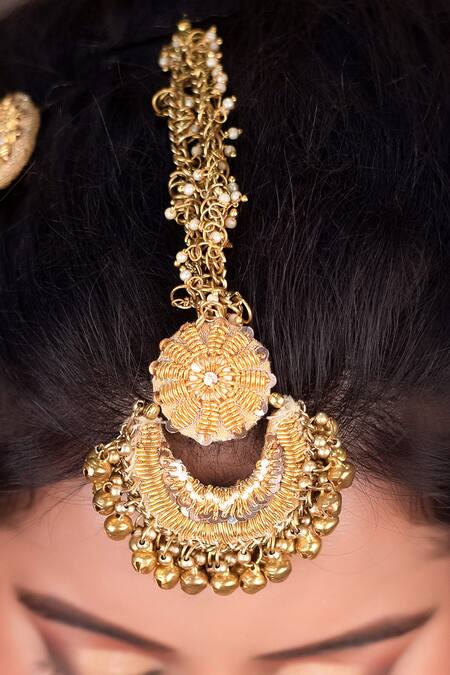 Kanyaadhan By Dhirajaayushi Gold Plated Mirrors, Embroidery Thread Necklace Set Online at Aza Fashions Kanyaadhan By Dhirajaayushi_Gold Plated Mirrors, Embroidery Thread Necklace Set _Online_at_Aza_Fashions