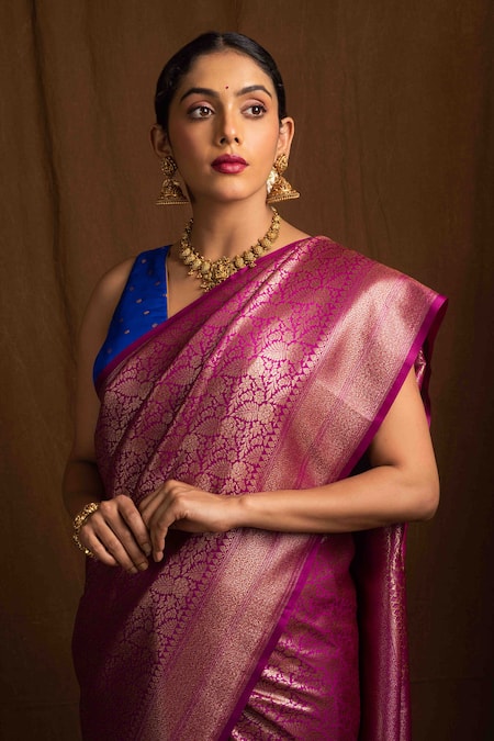 Buy_Devissha_Pink Brocade, Silk Embroidery Banarasi Botanic Pattern Saree _Online_at_Aza_Fashions