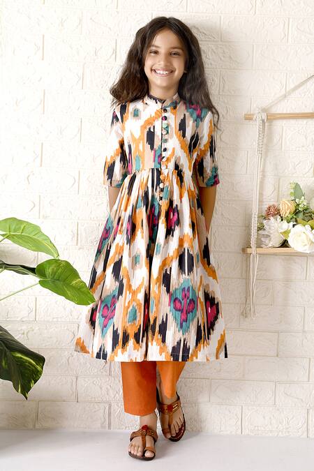 THE COTTON STAPLE Multi Color Cotton Printed Ikat Senorita Vivid Kurta With Pant 