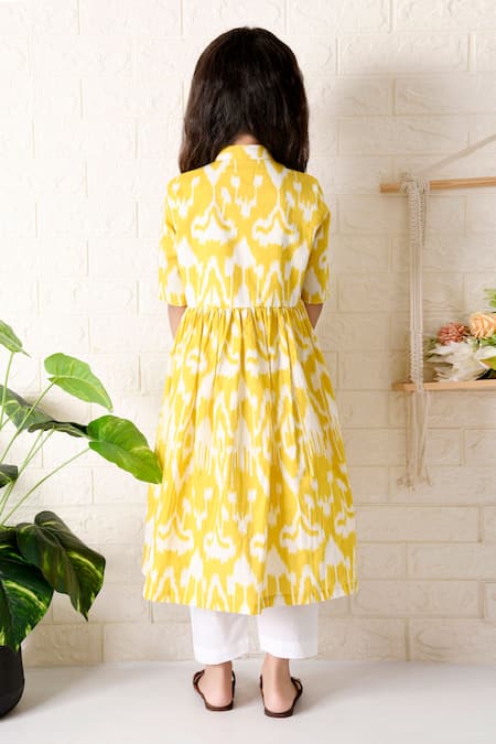 The Cotton Staple Sunflower Ikat Print Kurta With Pant 