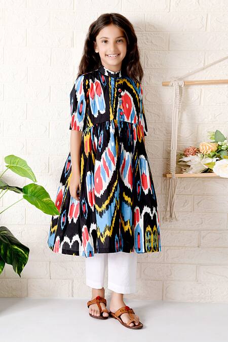 THE COTTON STAPLE Multi Color Cotton Nightfall Fit And Flare Kurta With Pant Online at Aza Fashions THE COTTON STAPLE_Multi Color Cotton Nightfall Fit And Flare Kurta With Pant _Online_at_Aza_Fashions