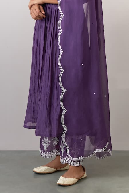 Buy_Ikshita Choudhary_Purple Chanderi, Tissue, Organza Embroidery Round Neck Kurta Pant Set 