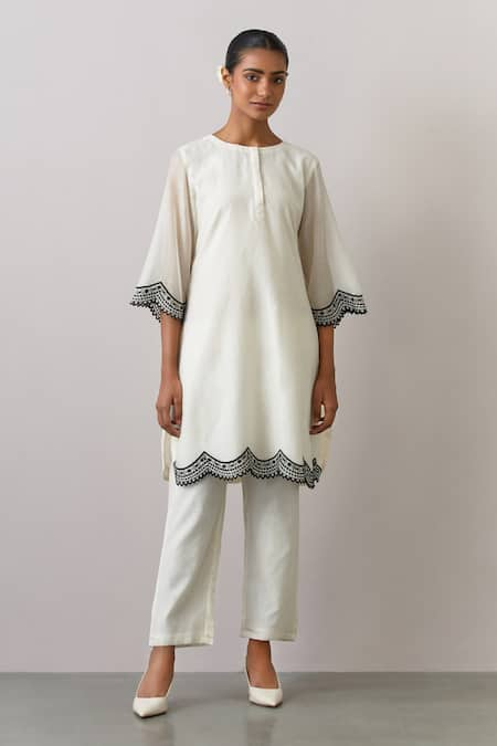 Ikshita Choudhary White Chanderi Embroidered Thread Round Scalloped Kurta 