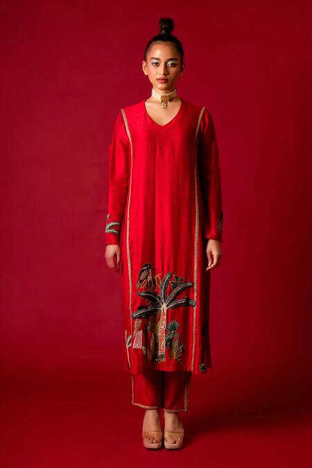 Pds By Sneha_Red Silk Hand Embroidery Bird V Neck Placement Kurta With Pant  _Online_at_Aza_Fashions