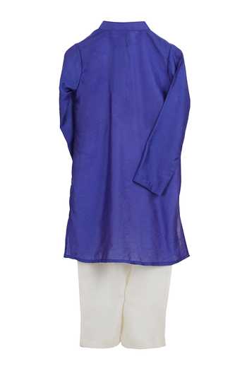 Shop MI Dulce AN'YA Blue Handloom , Chanderi, Silk, Geometric Placement Print Kurta Set at Aza Fashions Shop_MI Dulce AN'YA_Blue Handloom , Chanderi, Silk, Geometric Placement Print Kurta Set _at_Aza_Fashions
