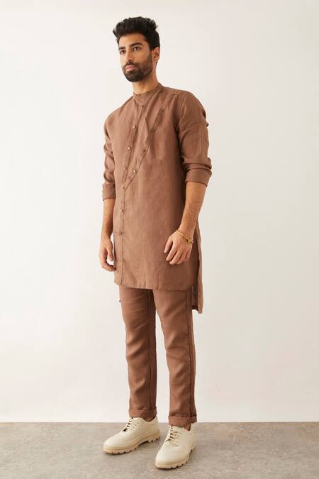 Son Of A Noble Snob Brown Linen Driss Round High Neck Kurta Set Online at Aza Fashions Son Of A Noble Snob_Brown Linen Driss Round High Neck Kurta Set _Online_at_Aza_Fashions