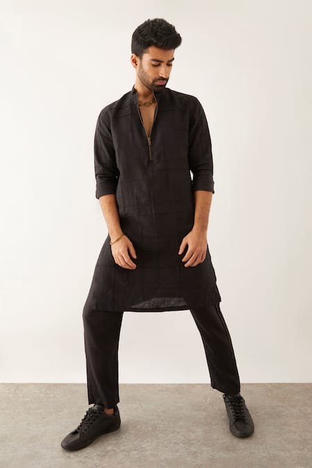 Son Of A Noble Snob Black Linen Issa Textured Kurta Set