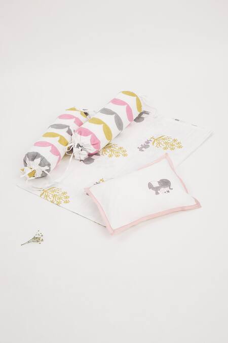 Shop Masaya Grey Hypoallergenic Cotton Hand Block Adventures Of Mamma And Me Cot Bedding Set at Aza Fashions Shop_Masaya_Grey Hypoallergenic Cotton Hand Block Adventures Of Mamma And Me Cot Bedding Set_at_Aza_Fashions