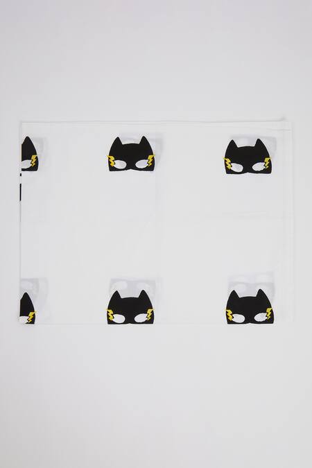 Masaya Black Hypoallergenic Cotton Hand Block Suberbaby Flies Over Town Cot Bedding Set Online at Aza Fashions Masaya_Black Hypoallergenic Cotton Hand Block Suberbaby Flies Over Town Cot Bedding Set_Online_at_Aza_Fashions