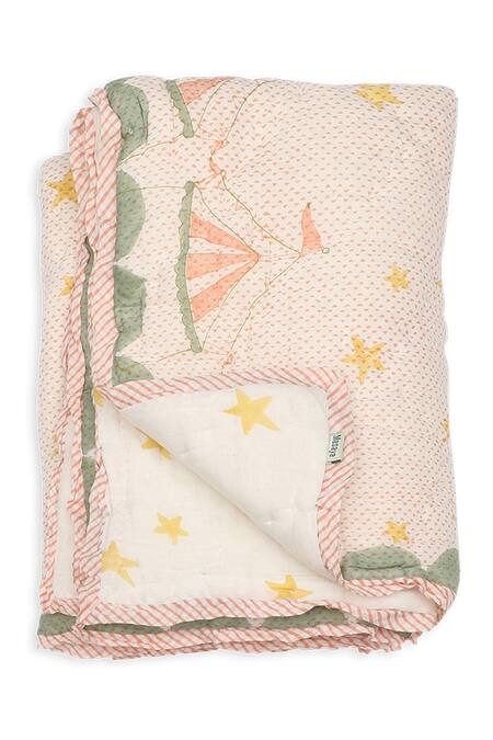 Masaya_Peach Hypoallergenic Cotton Hand Block I Am Going To The Circus Cot Bedding Set_at_Aza_Fashions