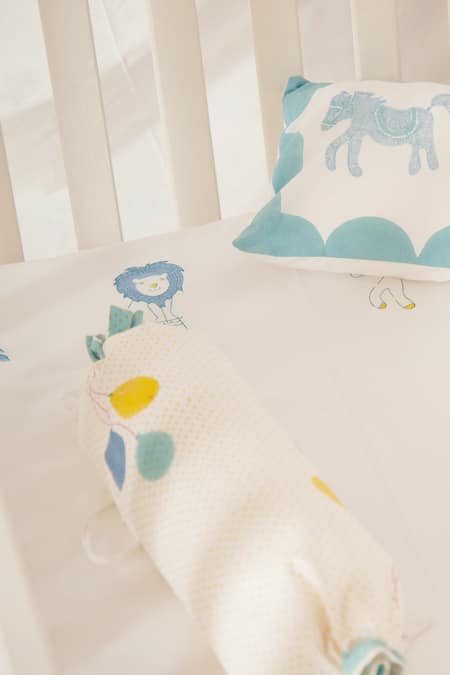 Masaya Blue Hypoallergenic Cotton Hand I Am Going To The Circus Cot Bedding Set Online at Aza Fashions Masaya_Blue Hypoallergenic Cotton Hand I Am Going To The Circus Cot Bedding Set_Online_at_Aza_Fashions