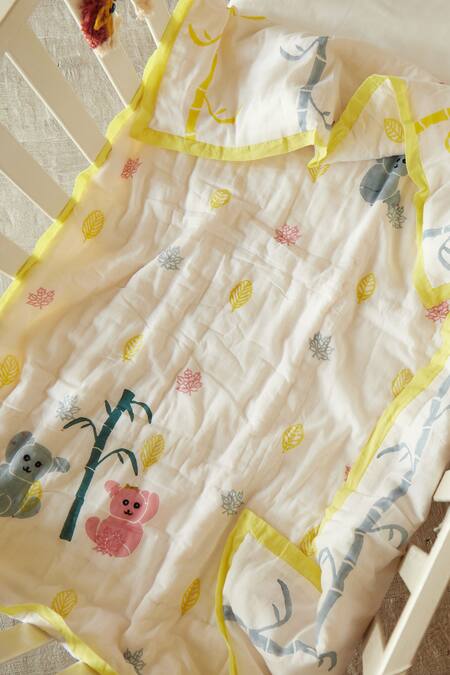 Masaya Yellow 2 Layers Of Pure And Unbleached K For Koala Quilt Online at Aza Fashions Masaya_Yellow 2 Layers Of Pure And Unbleached K For Koala Quilt_Online_at_Aza_Fashions