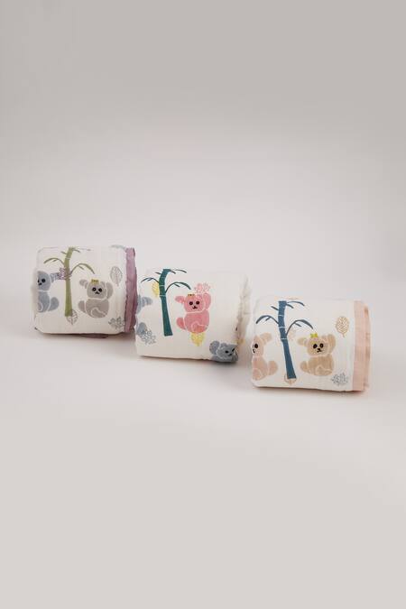 Masaya Yellow 2 Layers Of Pure And Unbleached K For Koala Quilt at Aza Fashions Masaya_Yellow 2 Layers Of Pure And Unbleached K For Koala Quilt_at_Aza_Fashions