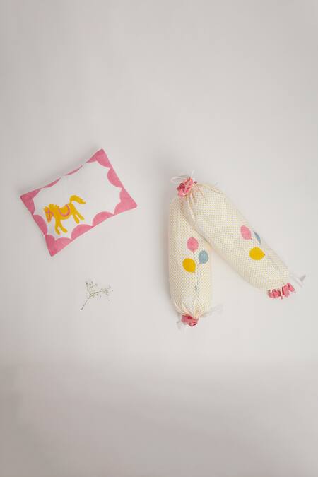 Shop Masaya Pink Hypoallergenic , Filler I Am Going To The Cot Bedding Set Online at Aza Fashions Shop_Masaya_Pink Hypoallergenic , Filler I Am Going To The Cot Bedding Set_Online_at_Aza_Fashions