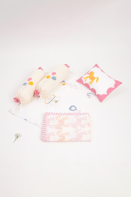 Masaya Pink Hypoallergenic , Filler I Am Going To The Cot Bedding Set at Aza Fashions Masaya_Pink Hypoallergenic , Filler I Am Going To The Cot Bedding Set_at_Aza_Fashions