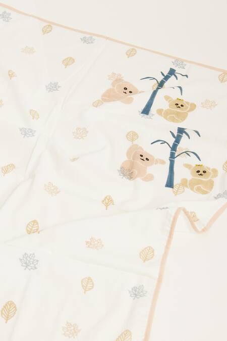 Masaya Beige Hypoallergenic , Filler Mulmul With K For Cot Bedding Set at Aza Fashions Masaya_Beige Hypoallergenic , Filler Mulmul With K For Cot Bedding Set_at_Aza_Fashions