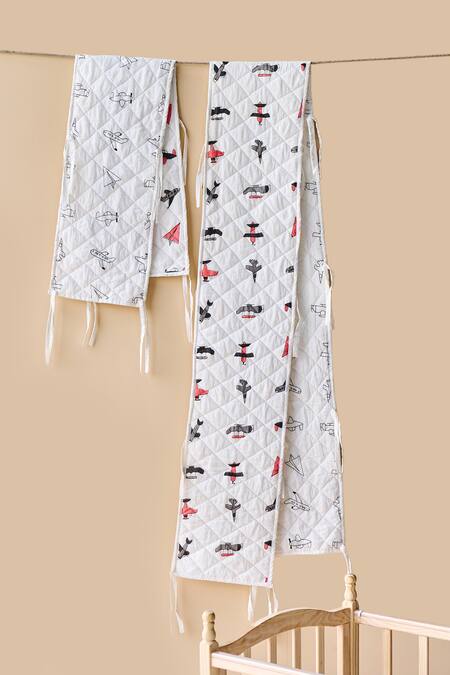 Buy_Jaipur Gate_White Muslin Printed Jet Plane Baby Bedding Set_Online_at_Aza_Fashions