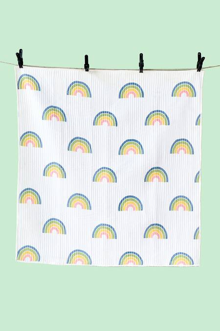 Jaipur Gate_White Muslin Printed Rainbow Baby Bedding Set_Online_at_Aza_Fashions