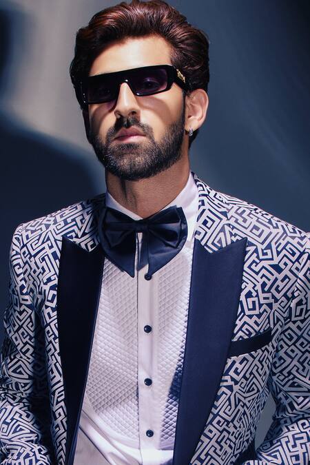 Chatenya Mittal Multi Color Jacquard, Wool, Cotton Abstract Pattern Tuxedo Set Online at Aza Fashions Chatenya Mittal_Multi Color Jacquard, Wool, Cotton Abstract Pattern Tuxedo Set_Online_at_Aza_Fashions