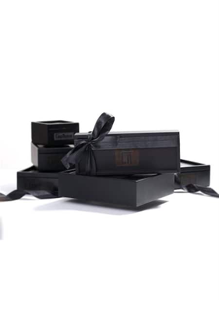 Buy_Cosa Nostraa_Silver Power Ruler Oxidised Buttons - Set Of 5 _Online_at_Aza_Fashions