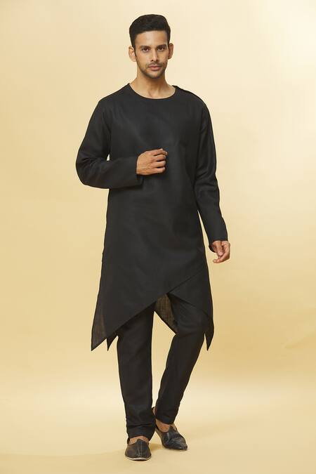 Aham-Vayam Black Cotton Tatvam Mihara Solid Kurta And Pyjama Set 
