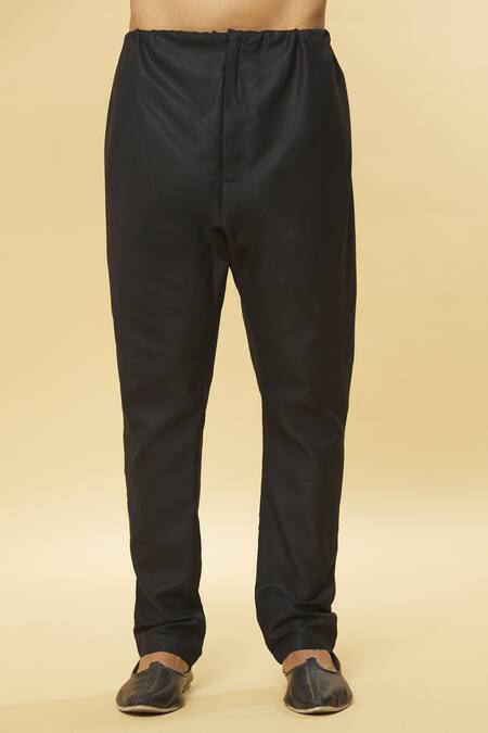 Aham-Vayam_Black Cotton Tatvam Aapno Solid Kurta And Pyjama Set _at_Aza_Fashions