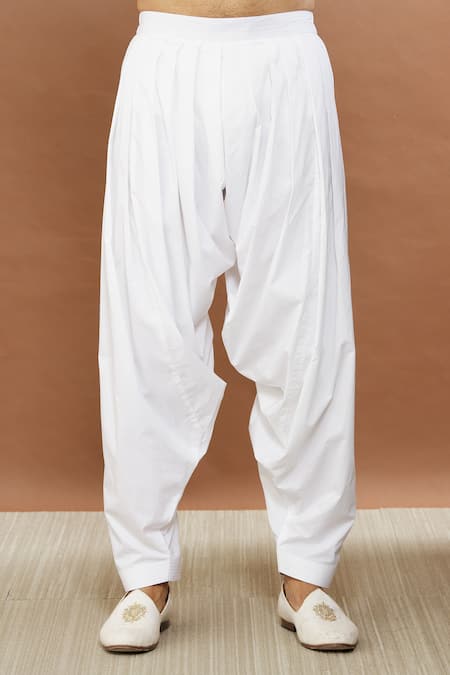 Aham-Vayam Black Cotton Sequins Chamkila Embroidered Kurta Set at Aza Fashions Aham-Vayam_Black Cotton Sequins Chamkila Embroidered Kurta Set _at_Aza_Fashions