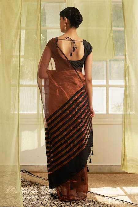 Five Point Five Tissue Saree With Running Blouse 