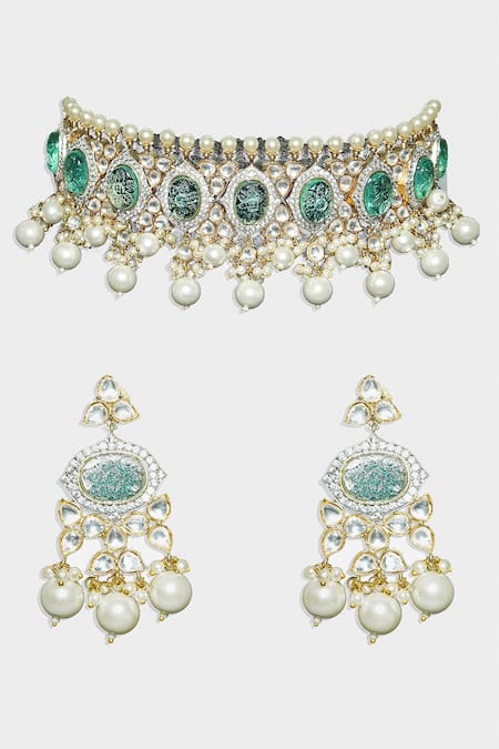 Auraa Trends Kundan Embellished Choker Set 
