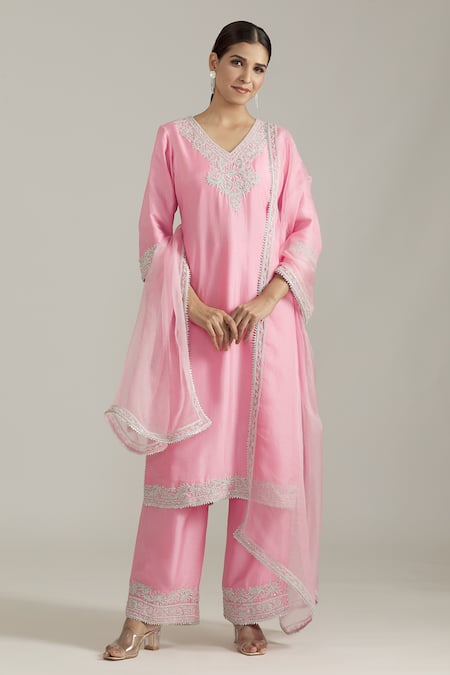 Priyaa Foliage Embroidered Kurta Pyjama Set 