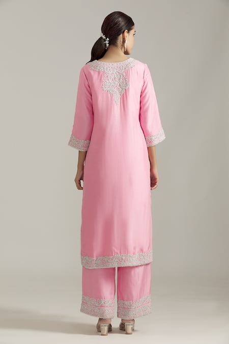 Priyaa Foliage Embroidered Kurta Pyjama Set 