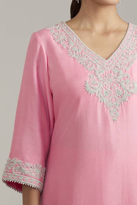Shop_Priyaa_Pink Organza, Silk Sequins, Cut Work V-neck Foliage Embroidered Kurta Pyjama Set _Online_at_Aza_Fashions